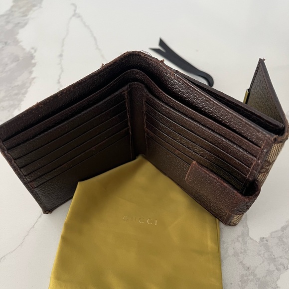 Authentic Gucci fabric and leather bifold wallet - Picture 12 of 14